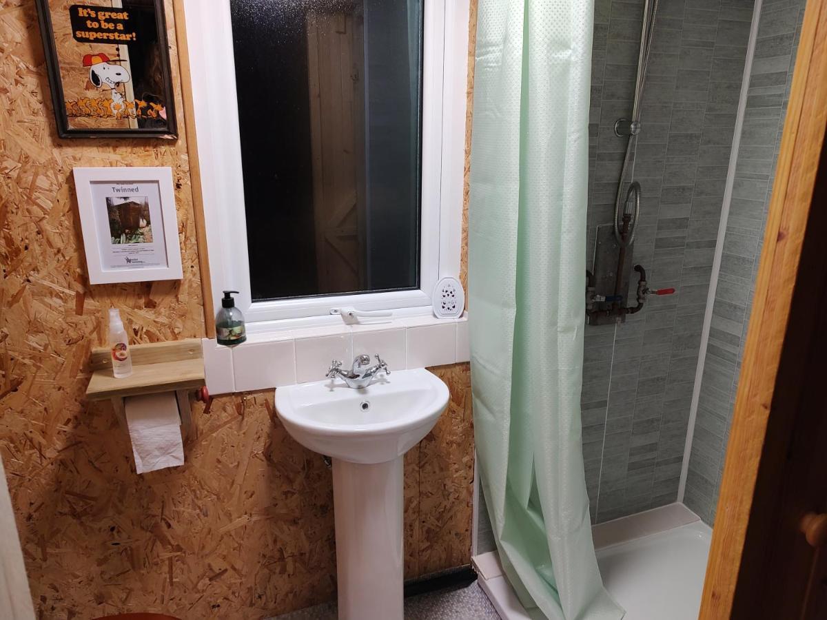 הוילה אקנשין Hippy Shack Cabin, Self Contained @ Cartmel Aultbea מראה חיצוני תמונה